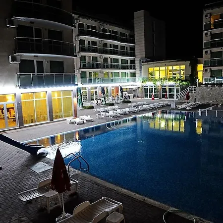Clara Aparthotel Burgas