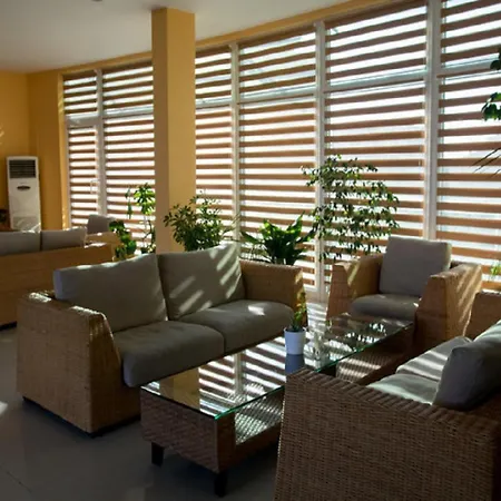 Aparthotel Clara Burgas