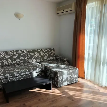 Clara Aparthotel Burgas