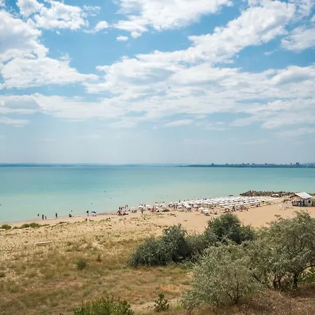 Clara Aparthotel Burgas